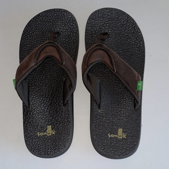 Sanuk Beer Cozy Brown Leather Upper Strap Flip Flops - Picture 7 of 10